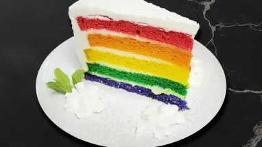 Niji Rainbow Cake Slice
