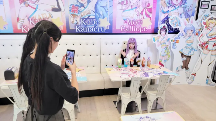hololive production x Capsule Cheer Up! Cafe