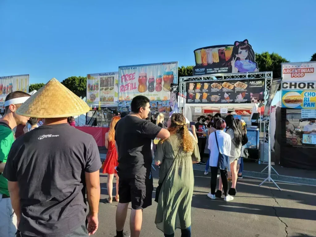 A crowd at an outdoor food festival